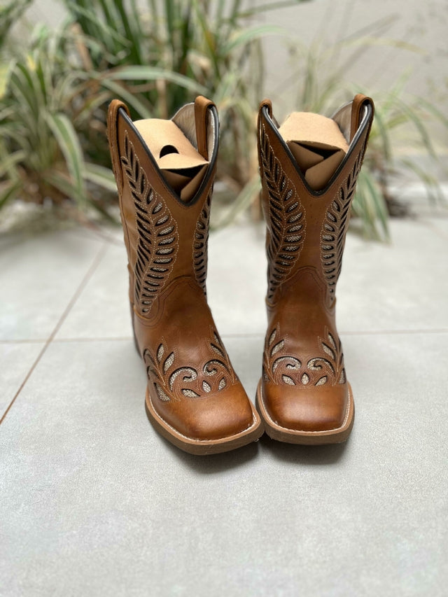 BOTA TEXANA LASER RAMOS COM GLITTER DOURADO COURO MARROM CLARO - Imagem 2