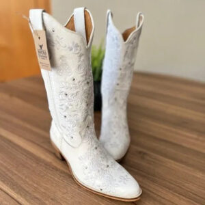 Texana Maitê Bico Fino - Couro Floatter Branco/Bordado Florência Branco com Padroeira