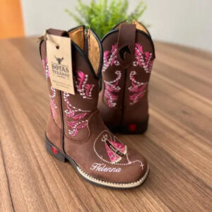 Texana Milena Infantil - Couro Horse Nescau/Bordado Padroeira Rosa