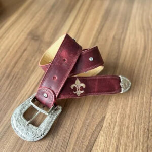 Cinto - Couro Fóssil Vermelho/Bordado Flor de Lis