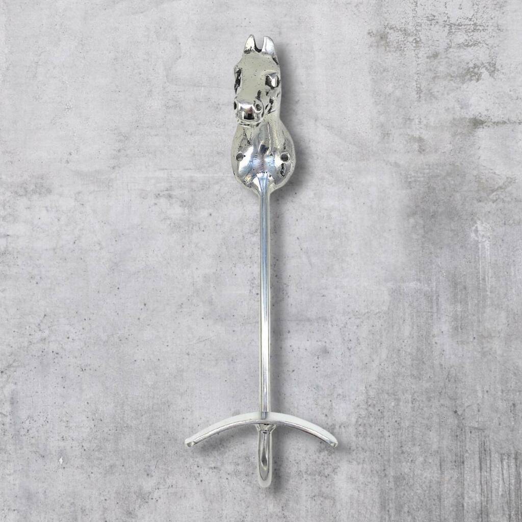 Suporte Para Chapéu Garanhão Prata