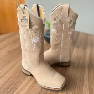 Texana Cecília - Couro Nobuck Areia/Bordado Flores Rosa e Branco (Solado Madeira)