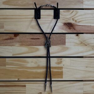 GRAVATA COUNTRY - CORDÃO PRETO PINGENTE MULA