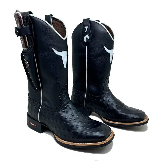 BotaFaca Touro
- Couro Látego Preto | Gáspea Estilizado em Avestruz | Touro Branco