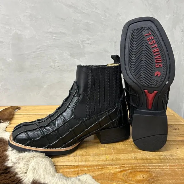 BotinaCanivete Dinossauro
- Couro Látego Preto Estilizado em Dinossauro - Imagem 2